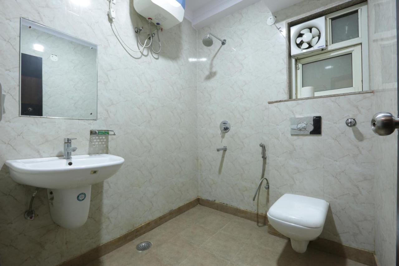 ניו דלהי Hotel Ark Wood At Airport מראה חיצוני תמונה
