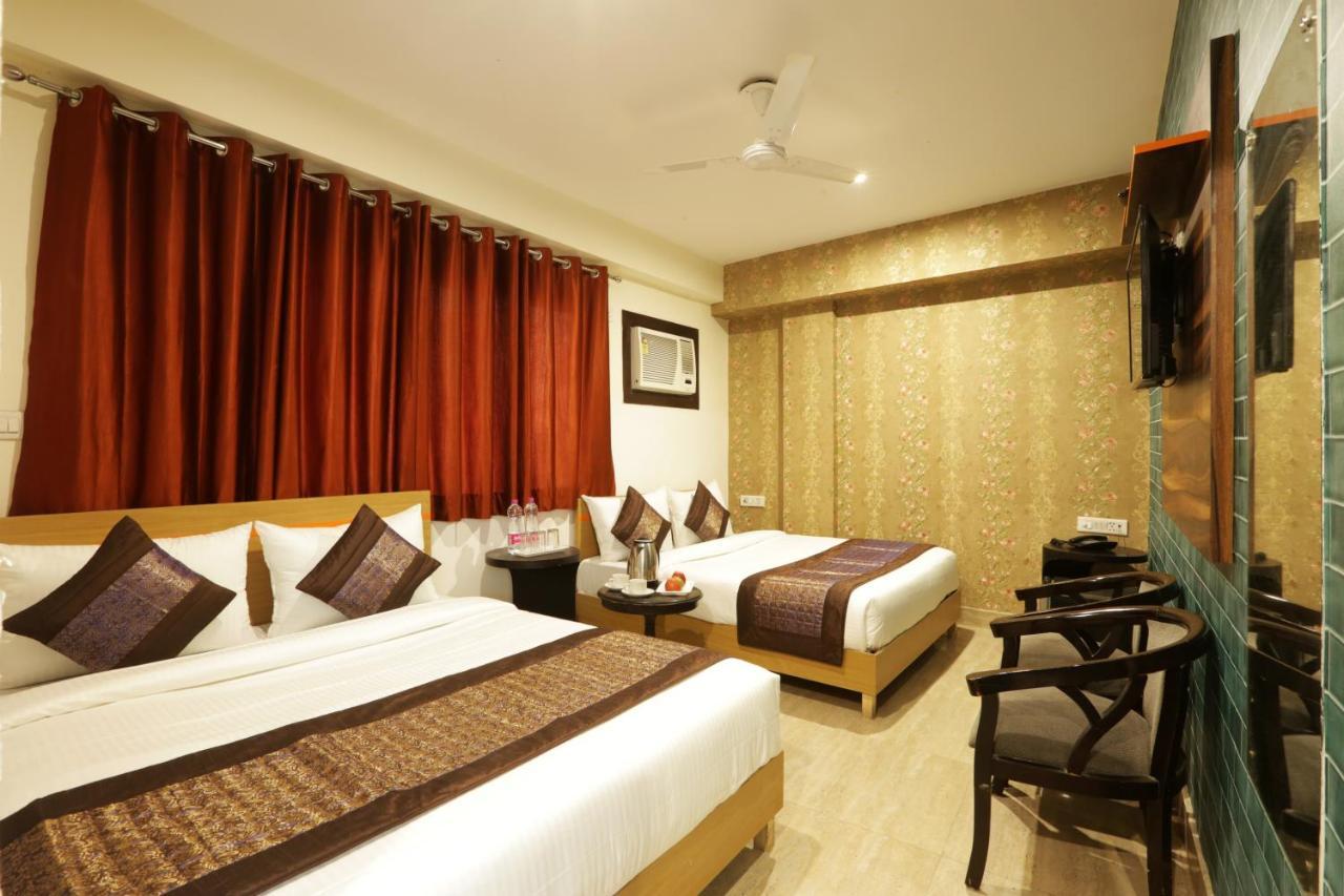 ניו דלהי Hotel Ark Wood At Airport מראה חיצוני תמונה