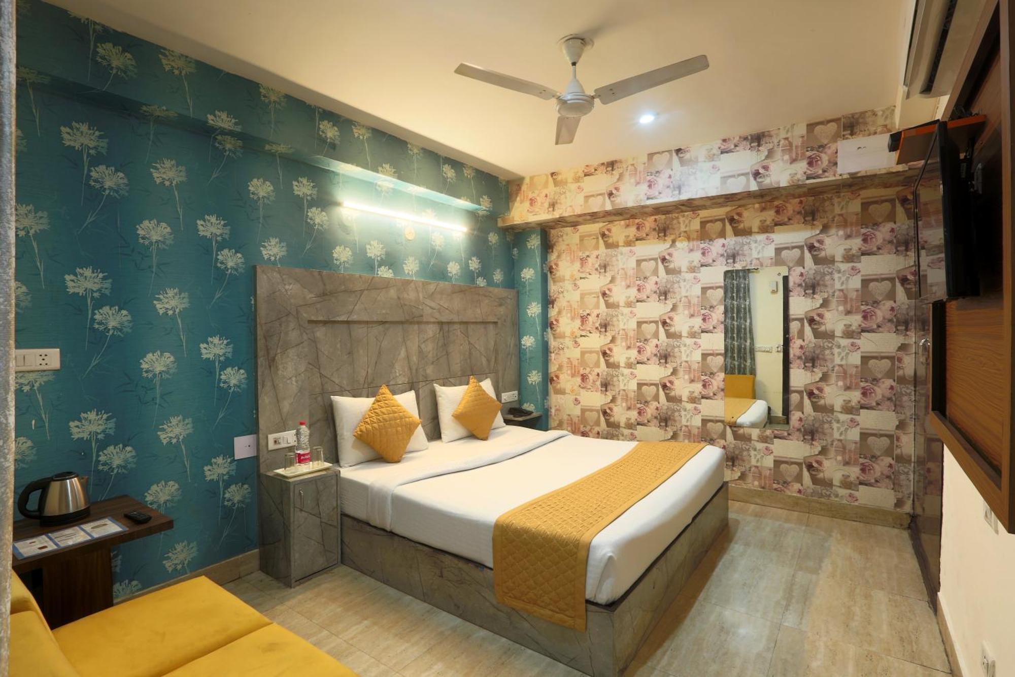 ניו דלהי Hotel Ark Wood At Airport מראה חיצוני תמונה