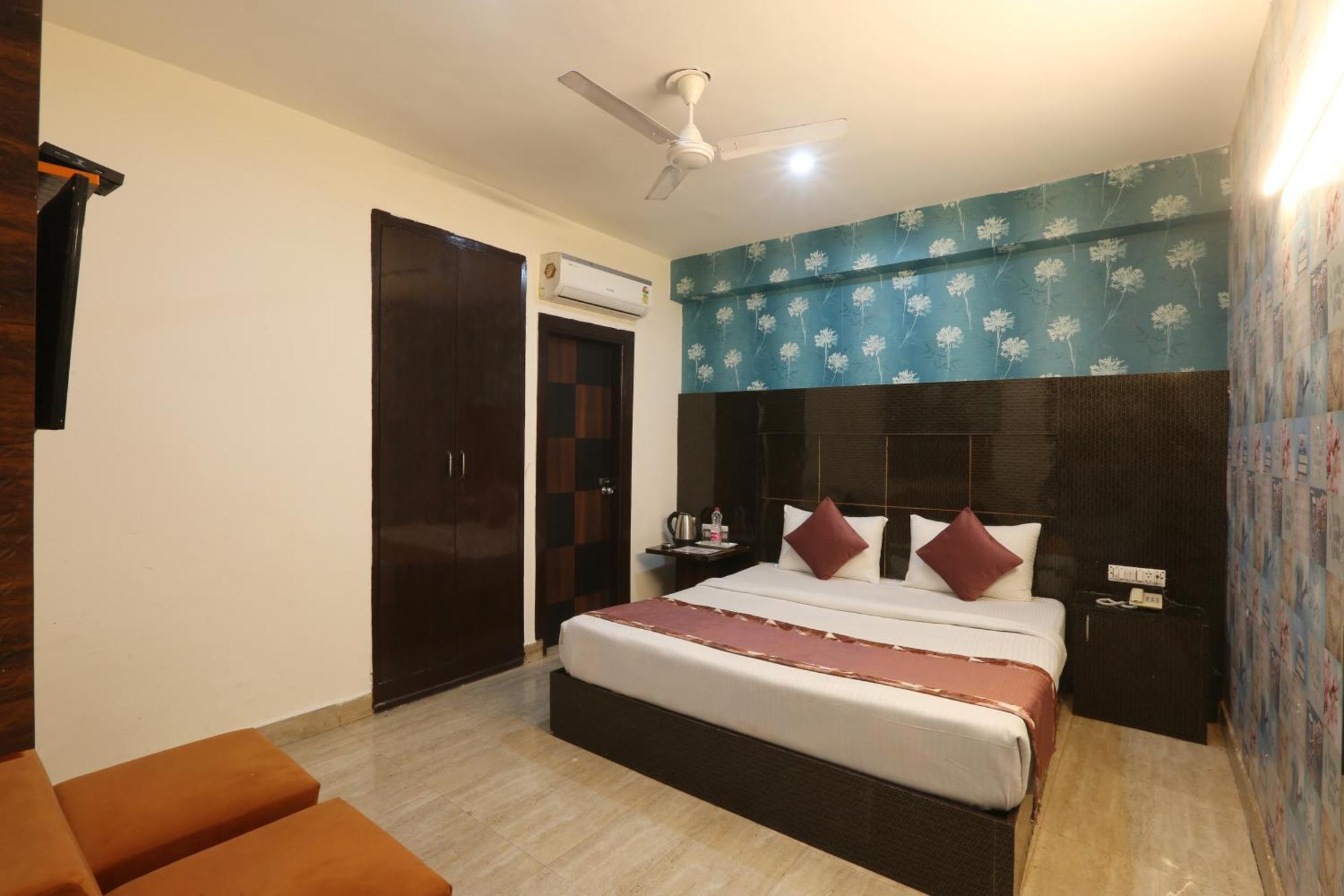ניו דלהי Hotel Ark Wood At Airport מראה חיצוני תמונה