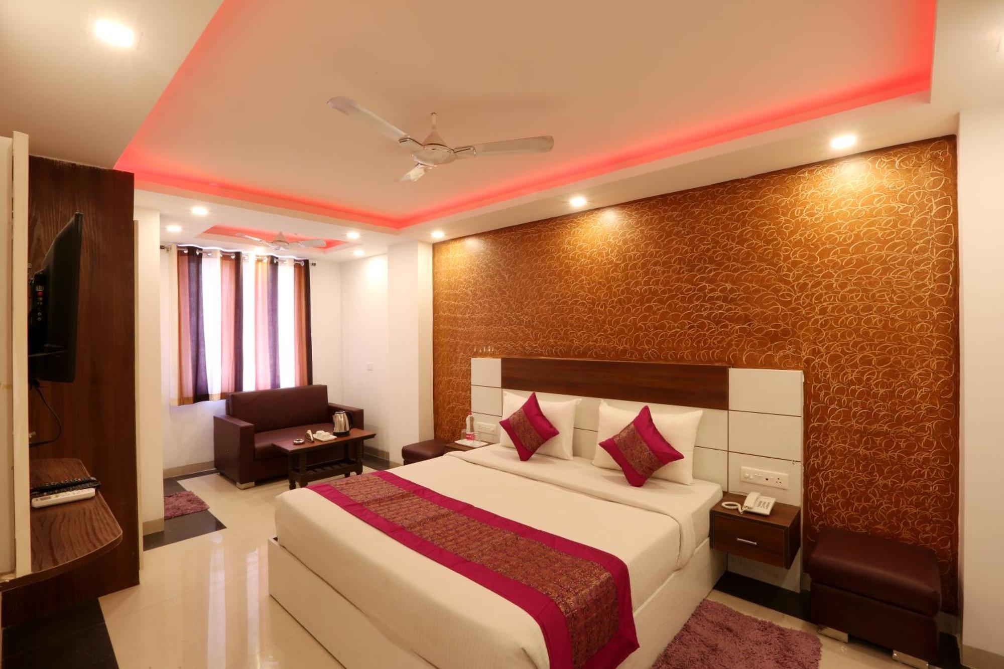 ניו דלהי Hotel Ark Wood At Airport מראה חיצוני תמונה