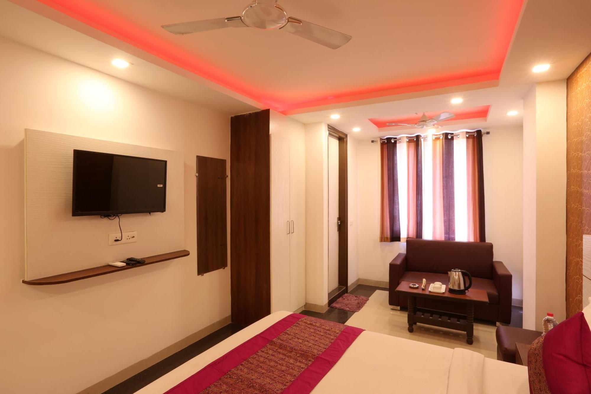 ניו דלהי Hotel Ark Wood At Airport מראה חיצוני תמונה