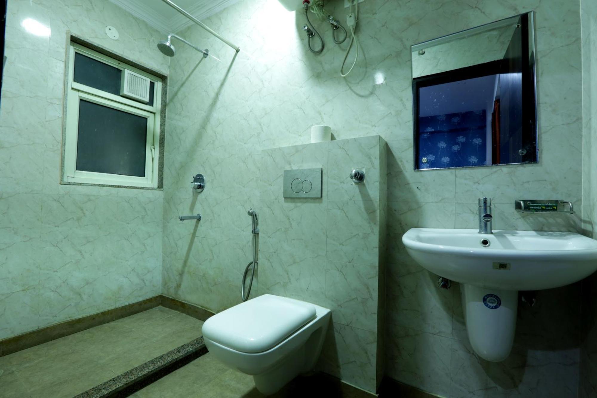 ניו דלהי Hotel Ark Wood At Airport מראה חיצוני תמונה